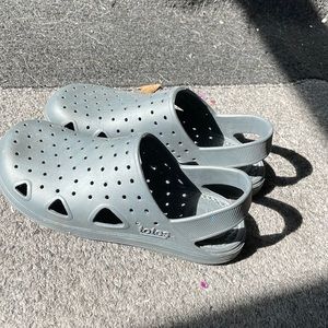 Unisex water shoes